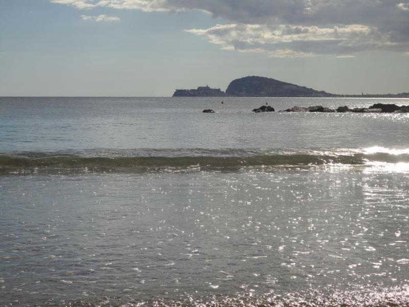 Apartament Casa Del Mare Formia Zewnętrze zdjęcie